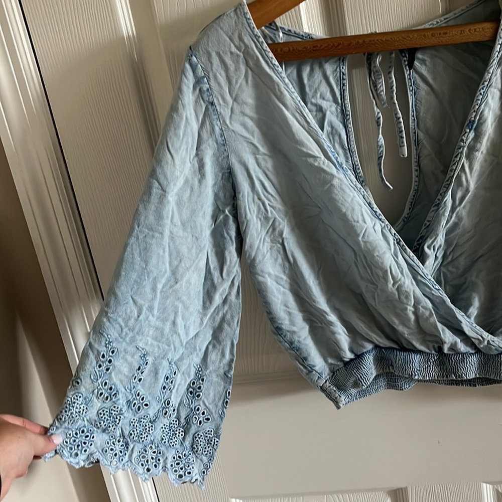 D&Kade Blue Denim Inspired Boho Flare Long Sleeve Embroidery Wrap Shirt Size Med